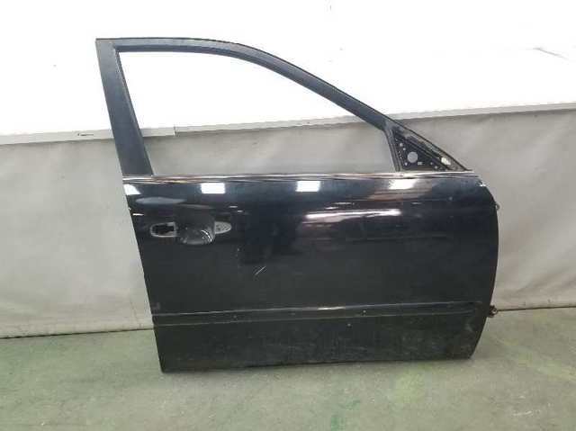 Puerta delantera derecha 760042G010 Hyundai/Kia