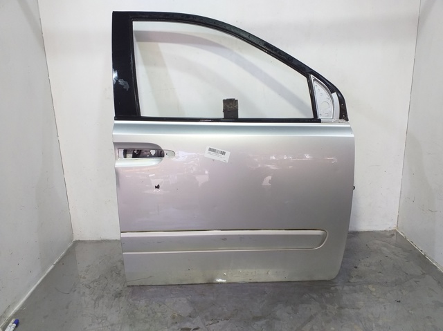 Puerta delantera derecha 760044D010 Hyundai/Kia