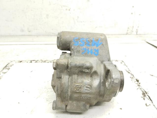 RENAULT 7683955126 Bomba de dirección asistida  disponible Valladolid