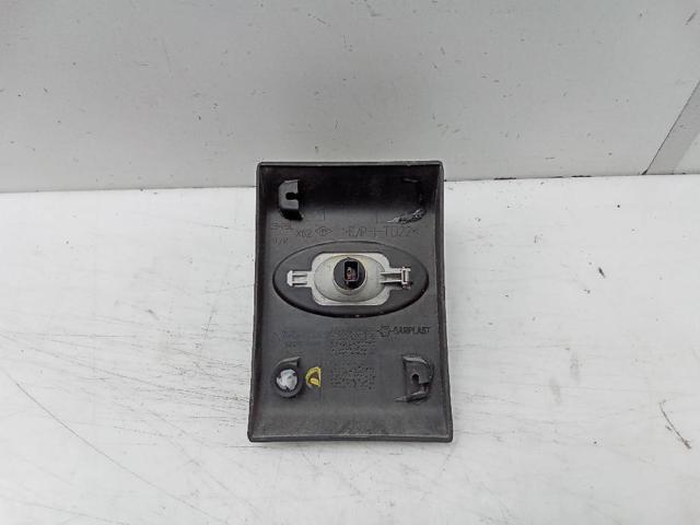 Panel lateral derecha 768560130R Renault (RVI)