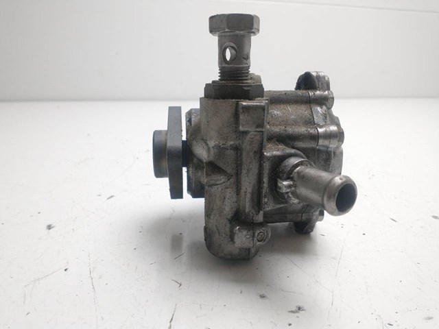 7690955121 VAG Bomba de dirección  en stock Gandía