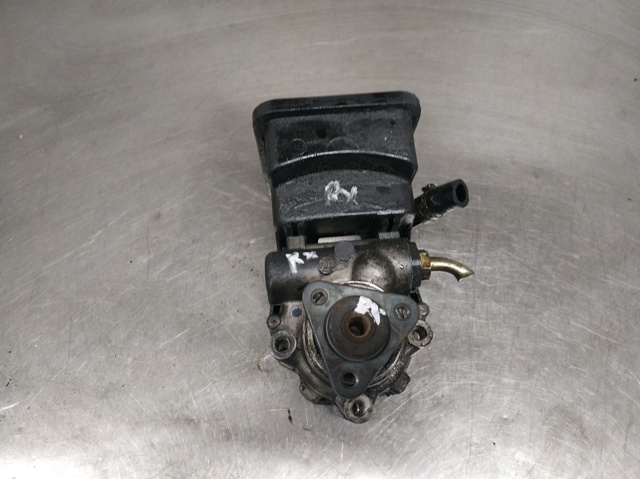 Bomba de dirección asistida  7691900513 BMW