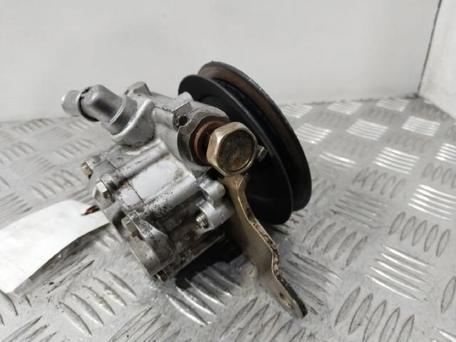 Bomba hidráulica de dirección Nissan Primera P11