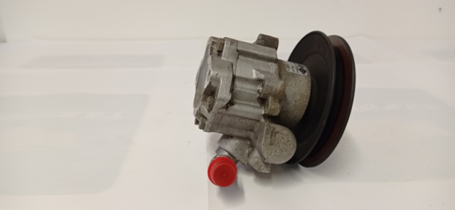 Bomba hidráulica de dirección Nissan Primera P11