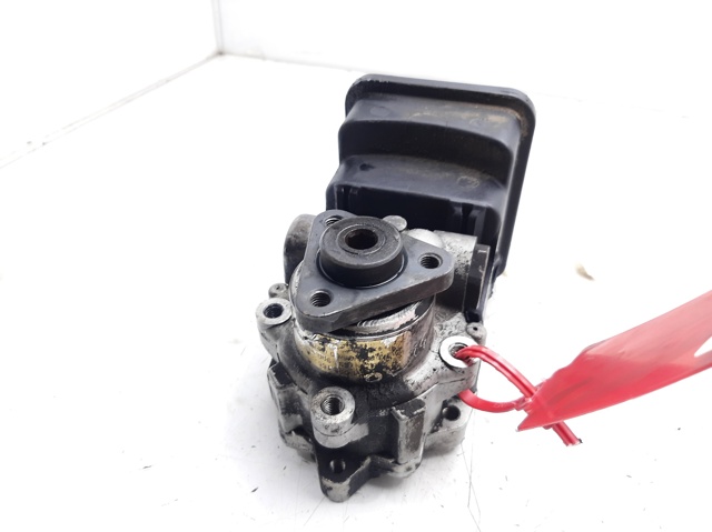 BMW 7692974519 Bomba de dirección asistida  disponible Lugo