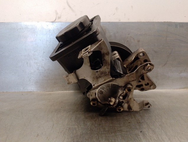 7692974519 BMW Bomba de dirección  en stock Córdoba