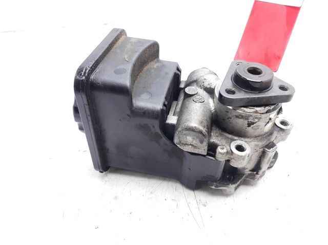 BMW 7692974519 Bomba de dirección asistida  disponible Valladolid