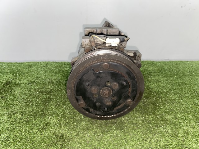 RENAULT 7700100417 Compresor de aire acondicionado  disponible Valladolid