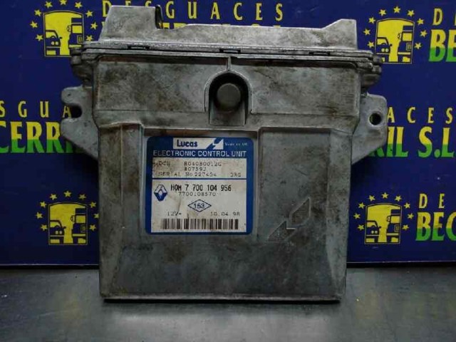 RENAULT 7700104956 Unidad de control del motor (ECU)  disponible Lugo