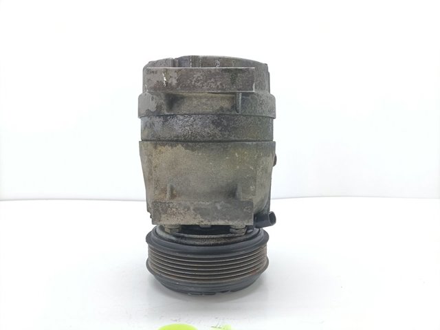 7700105765 RENAULT Compresor de aire acondicionado  disponible Ourense