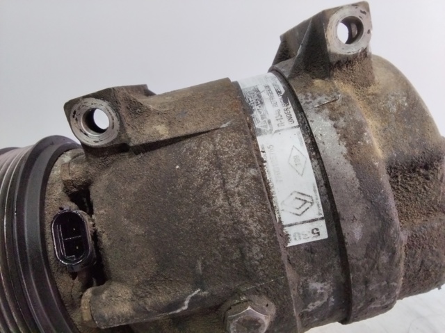 RENAULT 7700105765 Compresor de aire acondicionado  en stock Terrassa