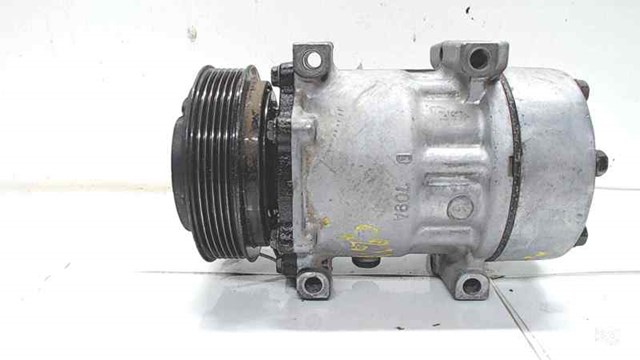 RENAULT 7700108413 Compresor de aire acondicionado  disponible Lugo
