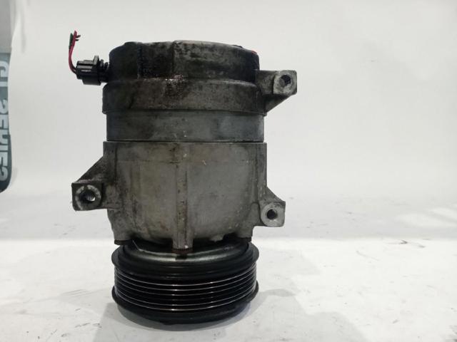 RENAULT 7700108413 Compresor de aire acondicionado  disponible España