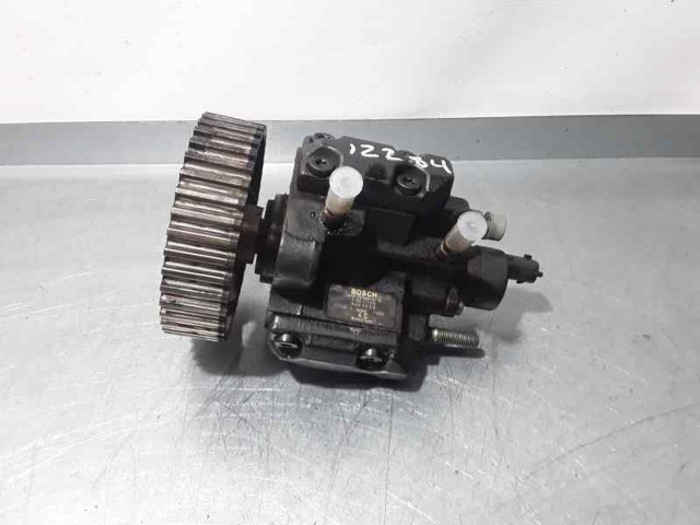 RENAULT 7700111010 Bomba inyectora  en stock Terrassa