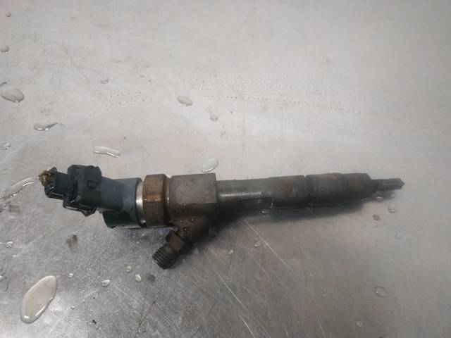 7700111014 RENAULT Inyector de combustible  disponible Ourense