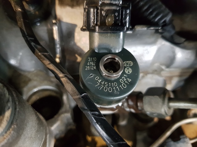 RENAULT 7700111014 Inyector comprar Barcelona