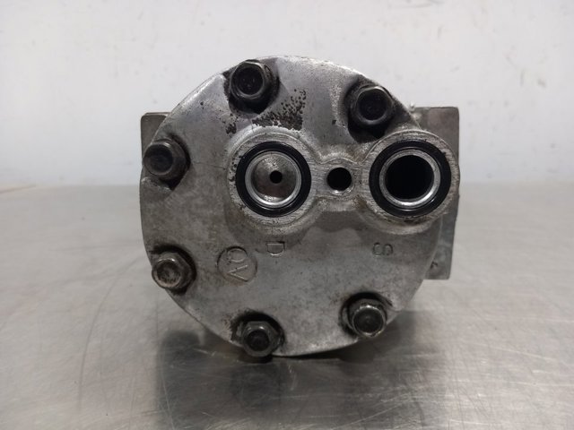 7700111036 RENAULT Compresor de aire acondicionado  disponible Vigo
