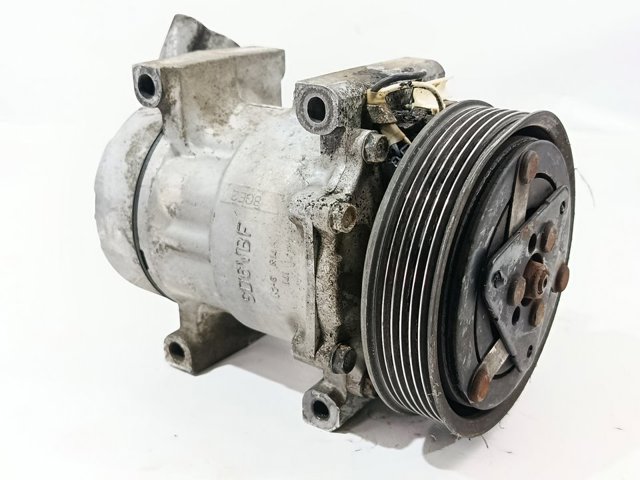 Compresor de aire acondicionado coche 7700111235 RENAULT