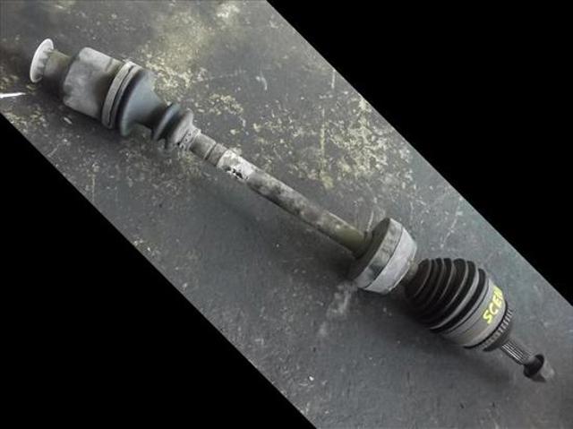 7700111914 RENAULT Semieje delantero derecho  en stock Gandía