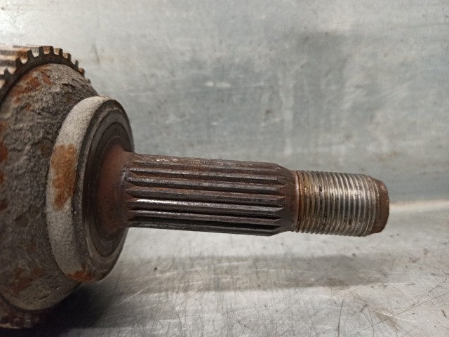 7700111914 Semieje delantero derecho comprar Girona