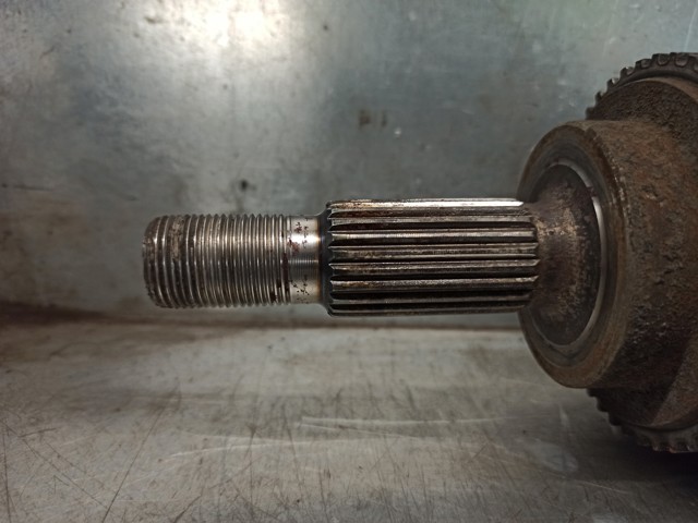 7700111914 RENAULT Semieje delantero derecho comprar Bilbao