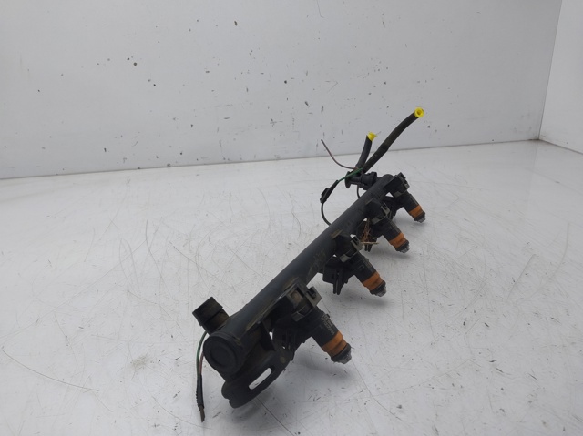 7700112519 RENAULT Rampa de combustible comprar Bilbao