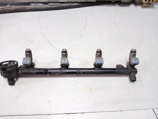 RENAULT 7700112519 Rampa de combustible  disponible España