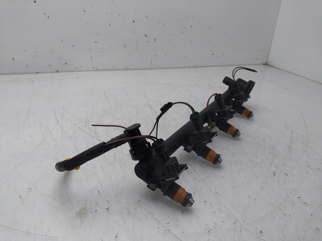 7700112519 RENAULT Rampa de combustible  comprar en Lleida