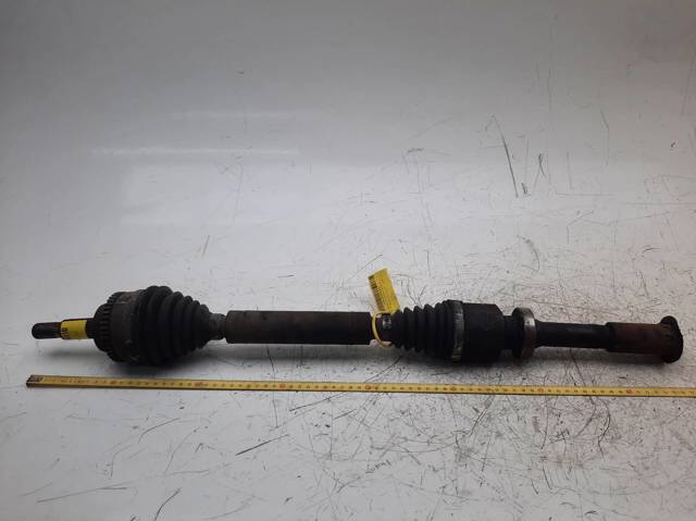 7700112689 RENAULT Semieje delantero derecho  comprar en Jaén