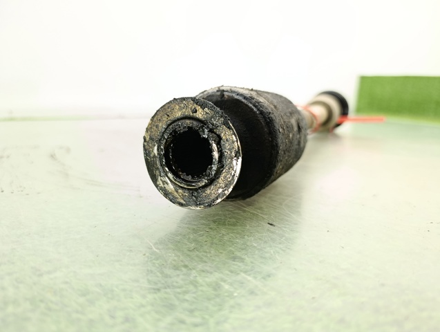 7700112689 RENAULT Semieje delantero derecho  en stock Huelva