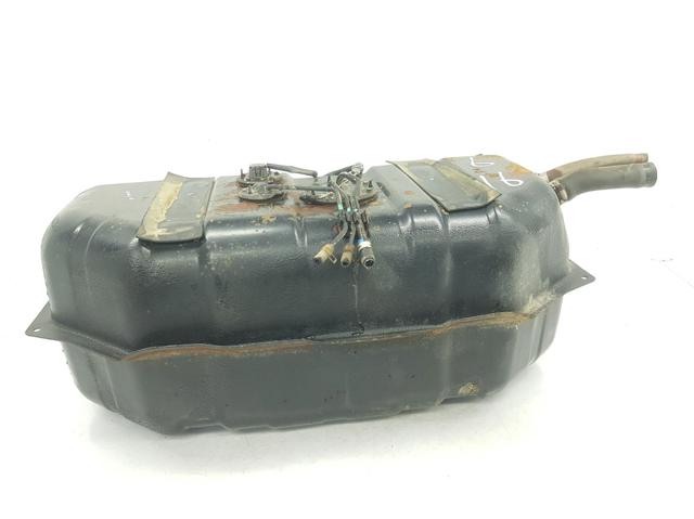Depósito de combustible Toyota Land Cruiser J9