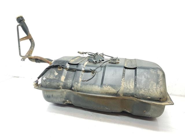 Depósito de combustible Toyota Land Cruiser J9