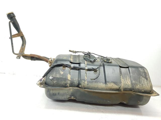 Depósito de combustible Toyota Land Cruiser J9
