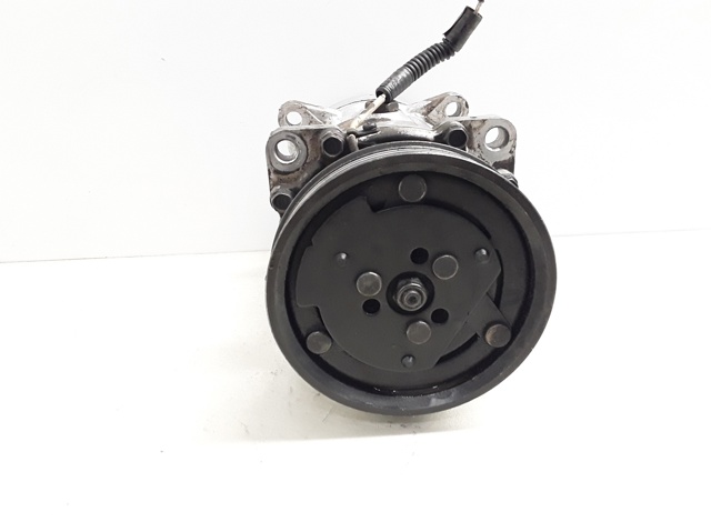 RENAULT 7700272987 Compresor de aire acondicionado  comprar en Ponferrada