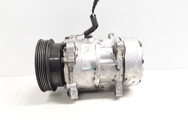 7700272987 Compresor de aire acondicionado  en stock Sabadell