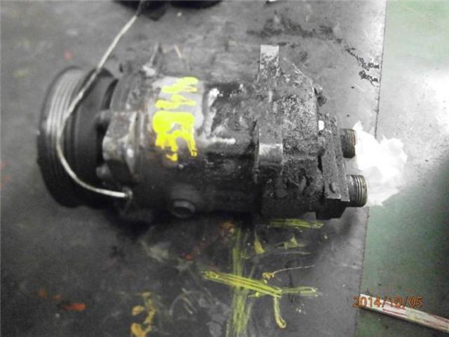 Compresor climatizador 7700300462 RENAULT