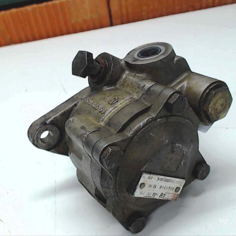7700300535 RENAULT Bomba de dirección comprar Madrid