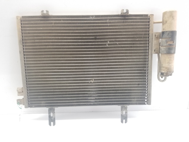 Condensador / radiador  aire acondicionado para renault kangoo 1.9 dti (kc0u) f9q782 7700301253