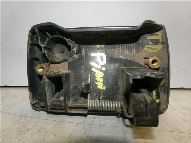 RENAULT 7700303504 Manija exterior derecha de puerta corrediza  en stock Terrassa