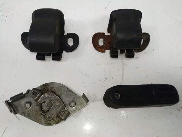 7700303592 RENAULT Cable de apertura de cerradura de puerta trasera derecha  comprar en Oviedo