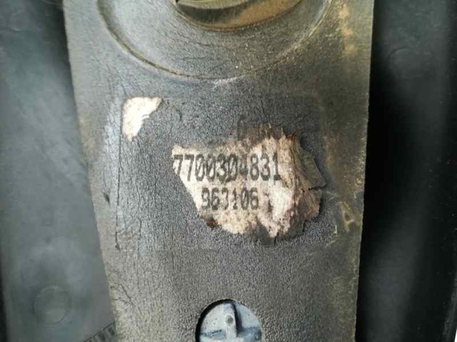 7700304831 Espejo retrovisor derecho  disponible Málaga