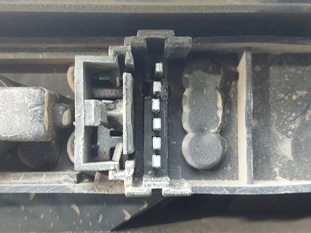 7700308716 RENAULT Piloto trasero derecho comprar Madrid