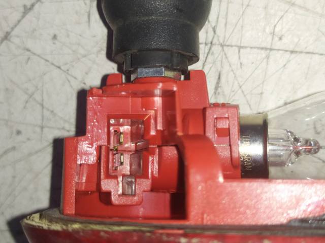7700308721 Luz de freno trasera adicional  comprar en Reus