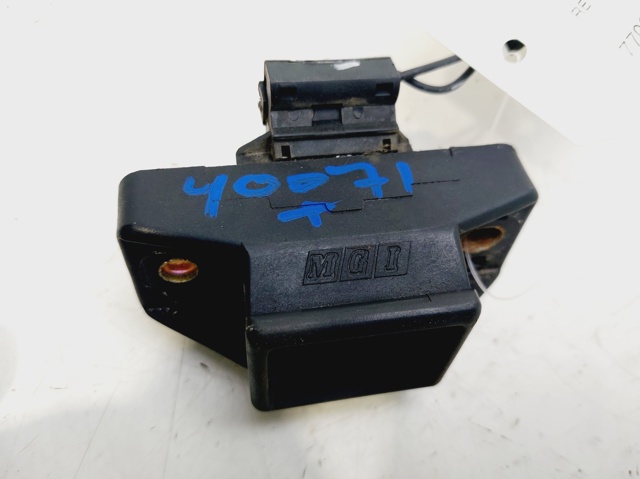 7700308997 Cerradura de tapa de maletero  disponible Málaga