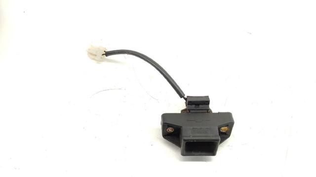 7700308997 RENAULT Cerradura de maletero comprar Madrid
