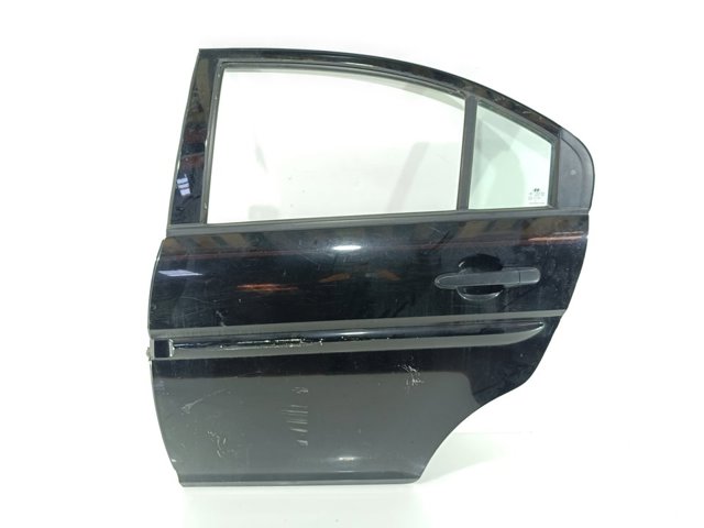 Puerta trasera izquierda 770030N000 Hyundai/Kia