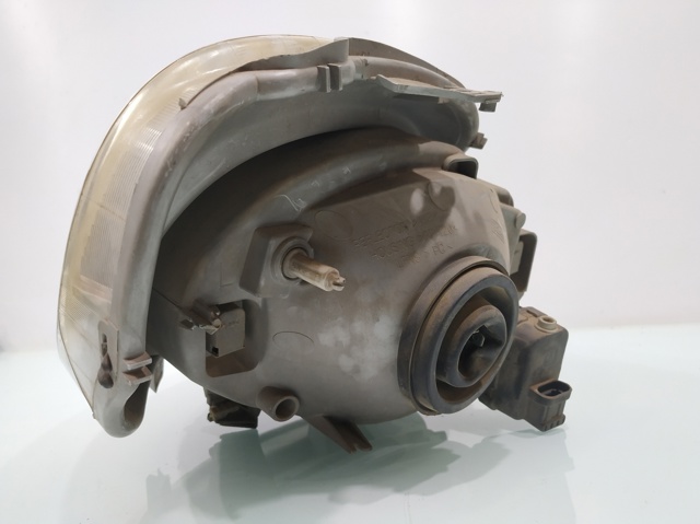 OPEL 7700311371 Faro izquierdo  en stock Salamanca