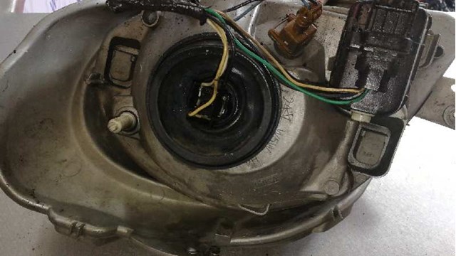 Luz derecha Opel Vivaro  (2001-2014)