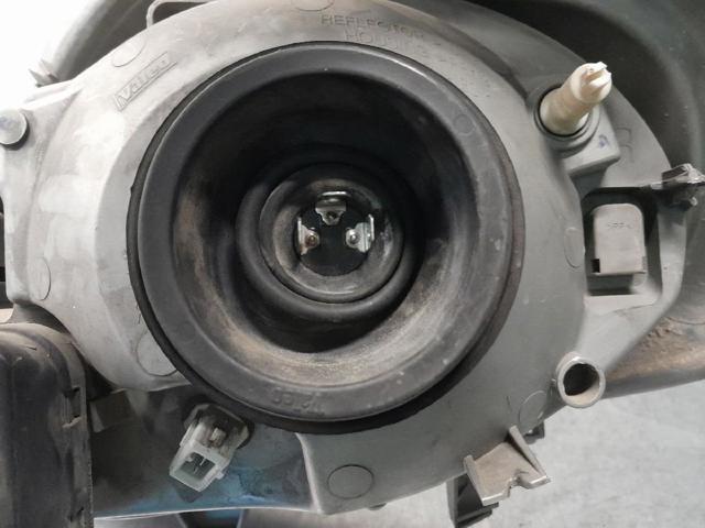 7700311372 RENAULT Faro derecho  comprar en Oviedo