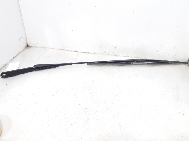 Brazo del limpiaparabrisas, lavado de parabrisas, luna delantera 7700311584 Opel